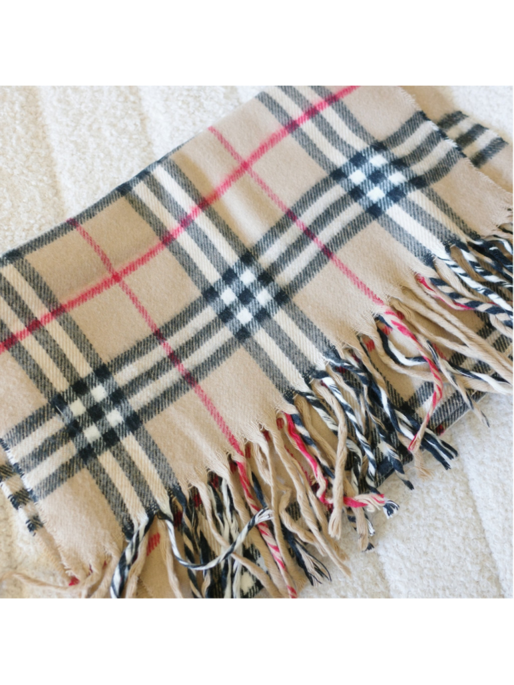 Burberry Vintage Check 100% Cashmere Scarf EXCELLENT - Picture 3 of 7